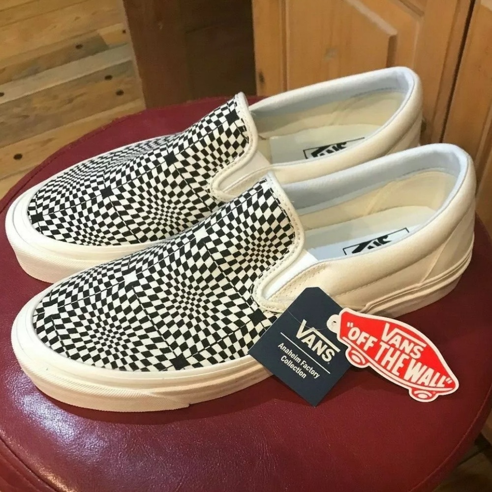 NEW Men’s VANS Slip-On 98 DX Warp Checker Shoes - Picture 1 of 8